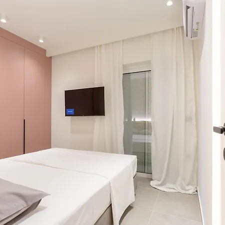 Saint Pink 54 Apartment Kalamata