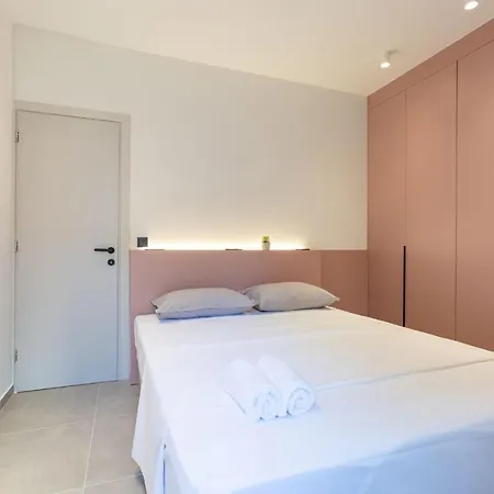 Saint Pink 54 Kalamata